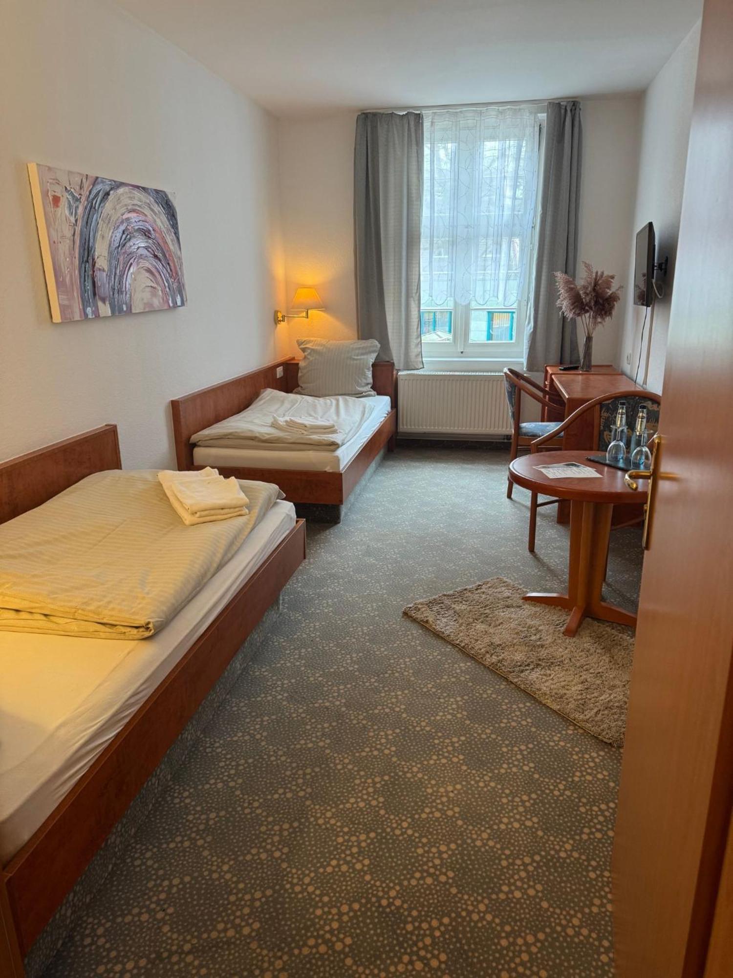 Parkhotel & Kurcafe Бад Засендорф Екстериор снимка