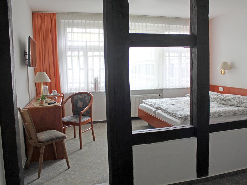 Parkhotel & Kurcafe Бад Засендорф Стая снимка