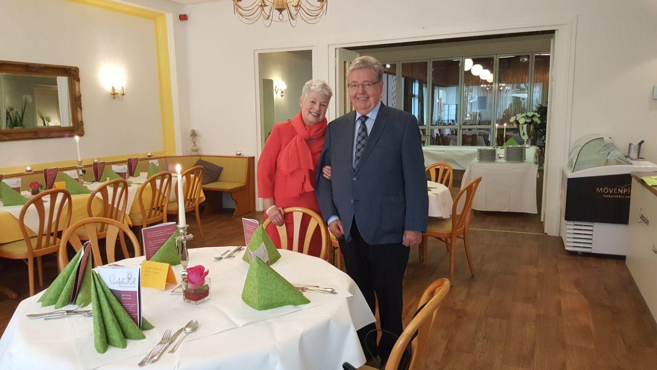 Parkhotel & Kurcafe Бад Засендорф Екстериор снимка