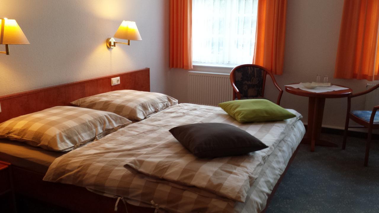 Parkhotel & Kurcafe Бад Засендорф Екстериор снимка